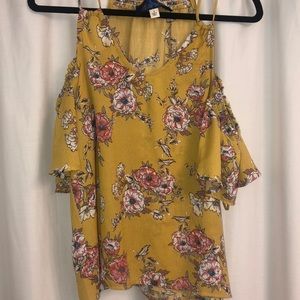 Francesca’s clothing